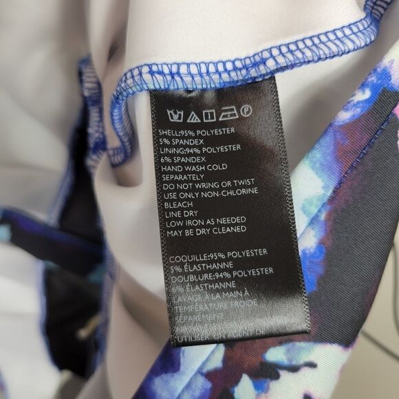 NWT Urban Outfitters Silence + Noise Floral Crop Top. Blue S#012 - Picture 6 of 13